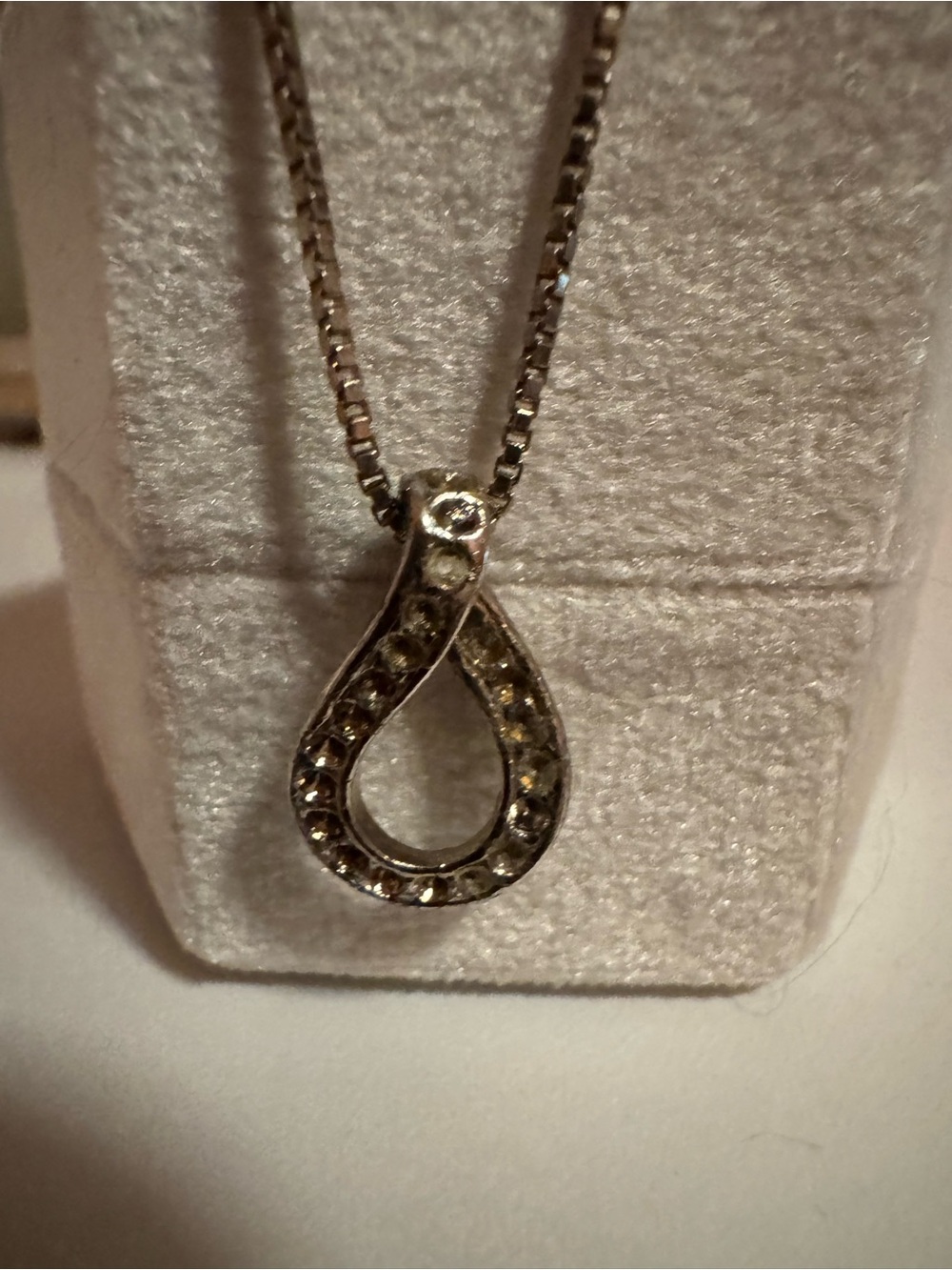 Silver Plated Pendant Necklace 16 Inch